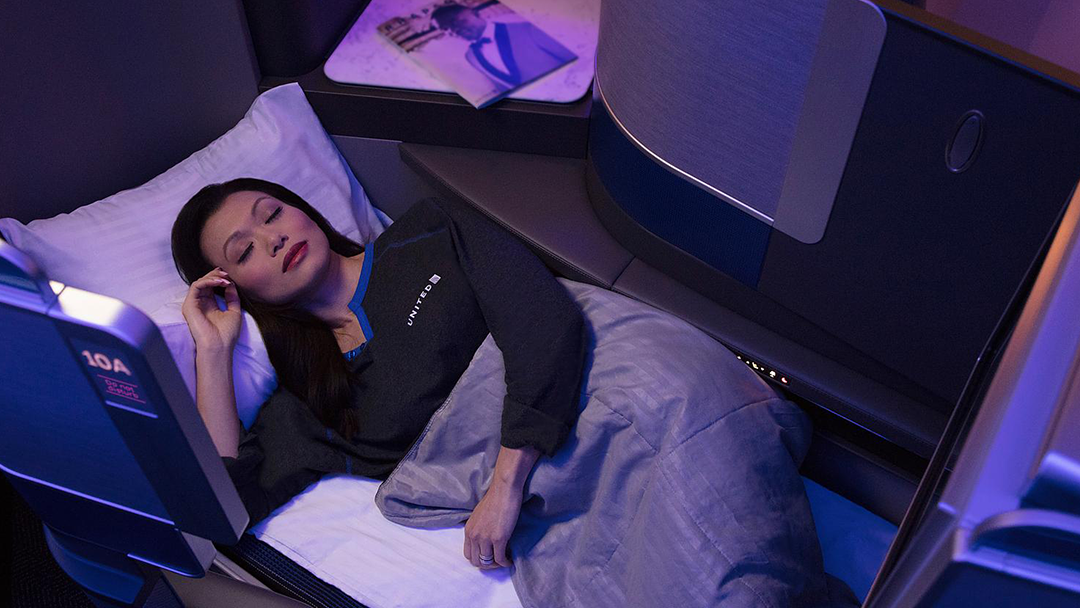 How to sleep well on an international flight